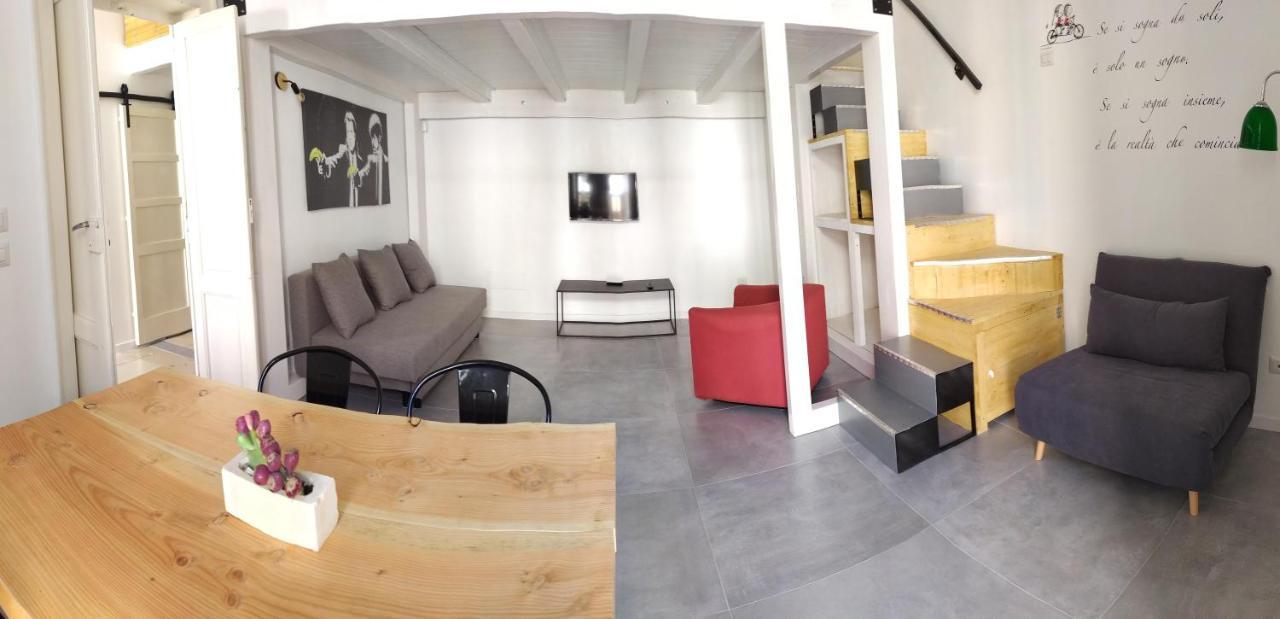 Dimora Ateneo - Nel Centro Della Citta Bari Buitenkant foto