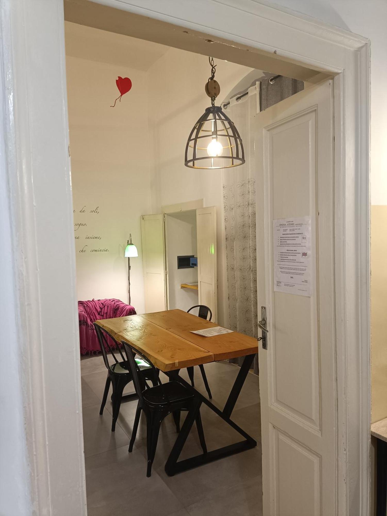 Dimora Ateneo - Nel Centro Della Citta Bari Buitenkant foto